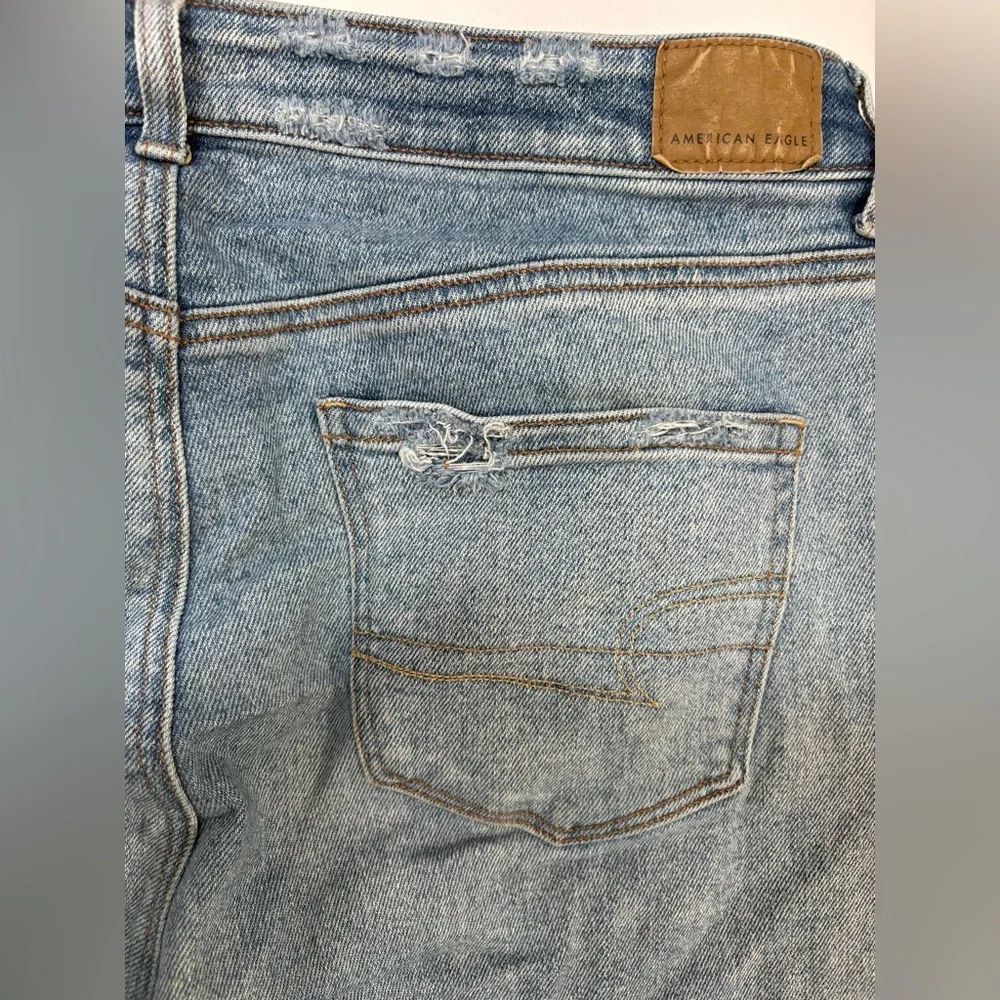American Eagle Outfitters Stretch Mom Jean